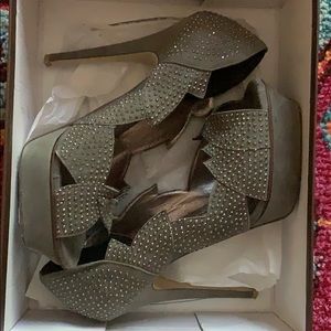 Jeffrey Campbell Turner Grey Combo suede pump